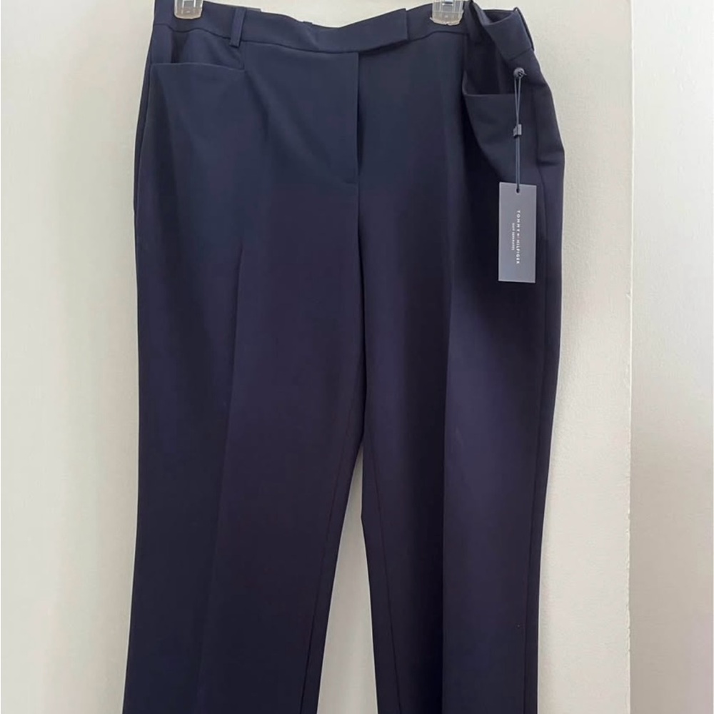 NWT Tommy Hilfiger Ladies Midnight Dress Pants. Size 10.